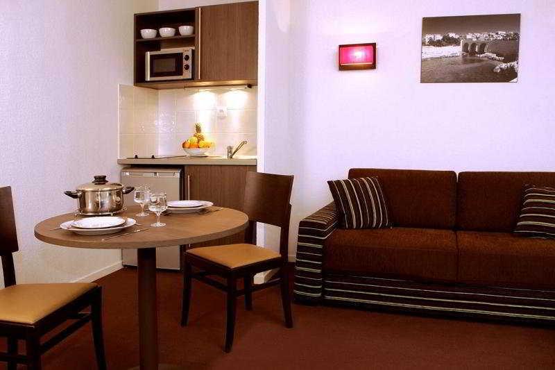 Aparthotel Adagio Access Marseille Saint Charles Marselha Quarto foto