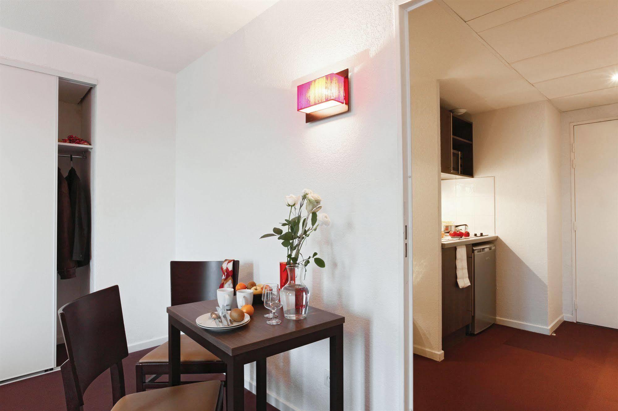 Aparthotel Adagio Access Marseille Saint Charles Marselha Exterior foto